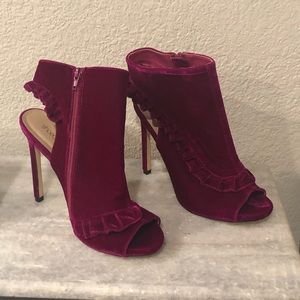 Shoe Dazzle Shoes - Pretty pink velvet heels Shoe Dazzle Shoes - Pretty pink velvet heels